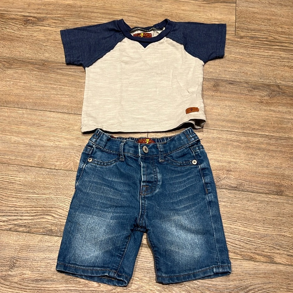 Toddler 7 for all mankind shorts and t-shirt, used excellent condition, 12 mon